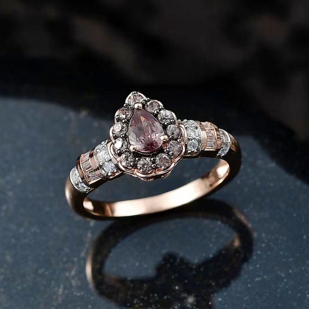 Madagascar ✦ Color Change Garnet & Moissanite Ring ✦ Pear Majesty Rose Vermeil 8 - Picture 13 of 15